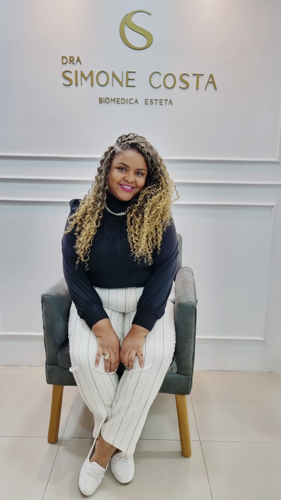 Dra. Simone Costa de Brito 